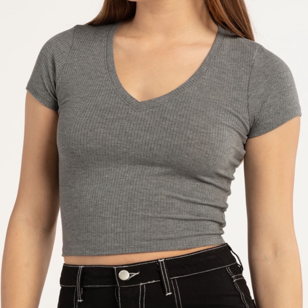 V-Neck Ribbed Women's Cropped Top